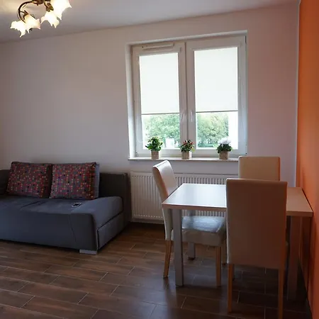 Orange Warmia Towers شقة *